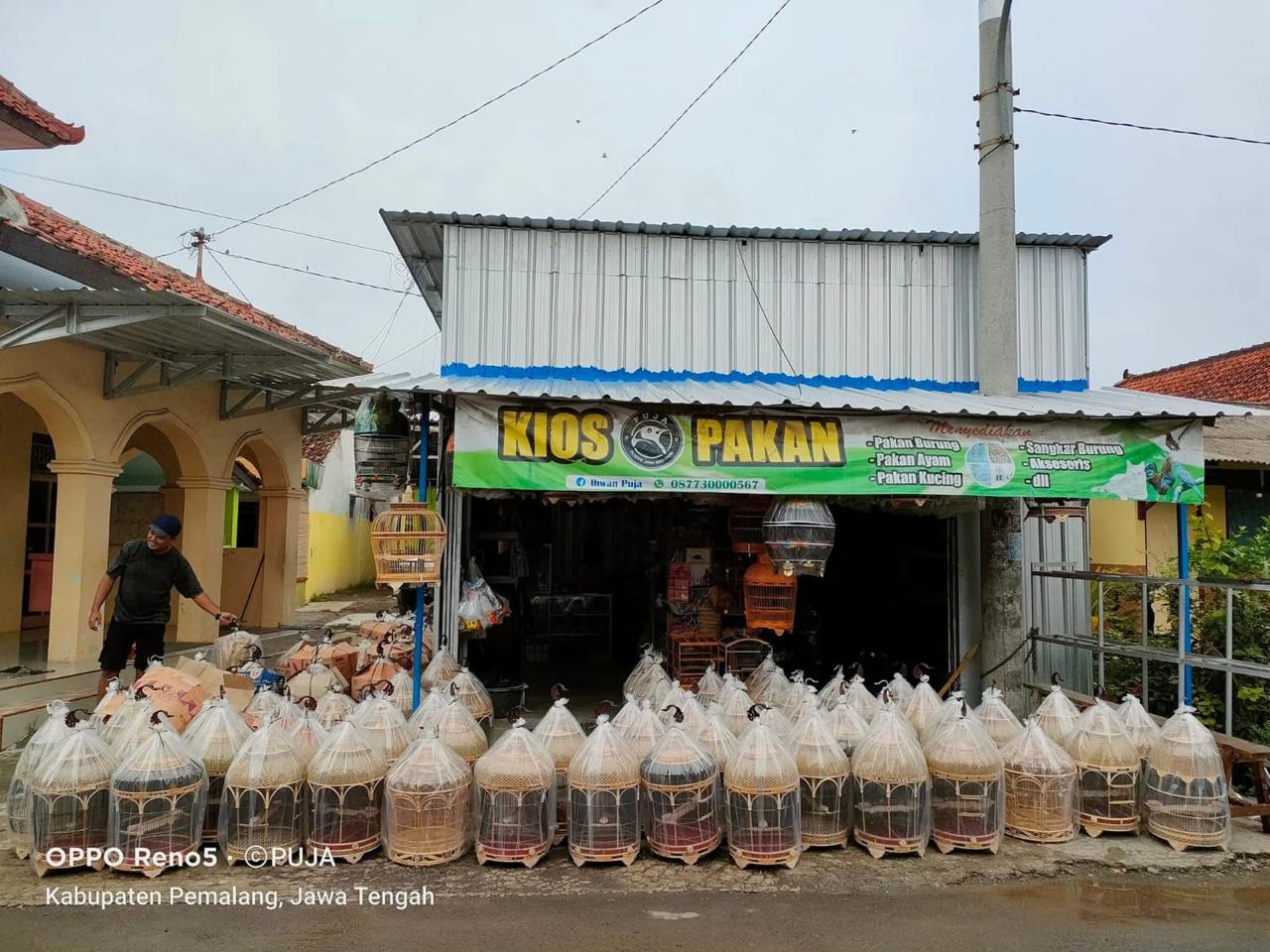 Kios Puja Kebondalem
